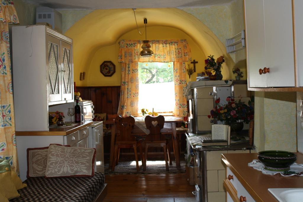Weinbau-Gaestezimmer Martin Und Eva Maria Jamek Weissenkirchen in der Wachau Εξωτερικό φωτογραφία