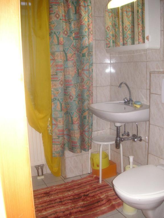 Weinbau-Gaestezimmer Martin Und Eva Maria Jamek Weissenkirchen in der Wachau Εξωτερικό φωτογραφία